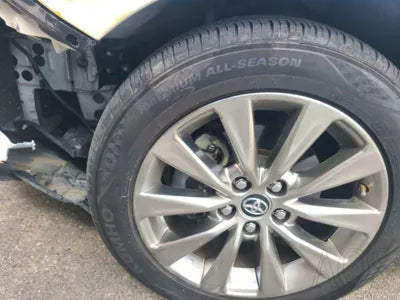 2015 Toyota Camry VIN: