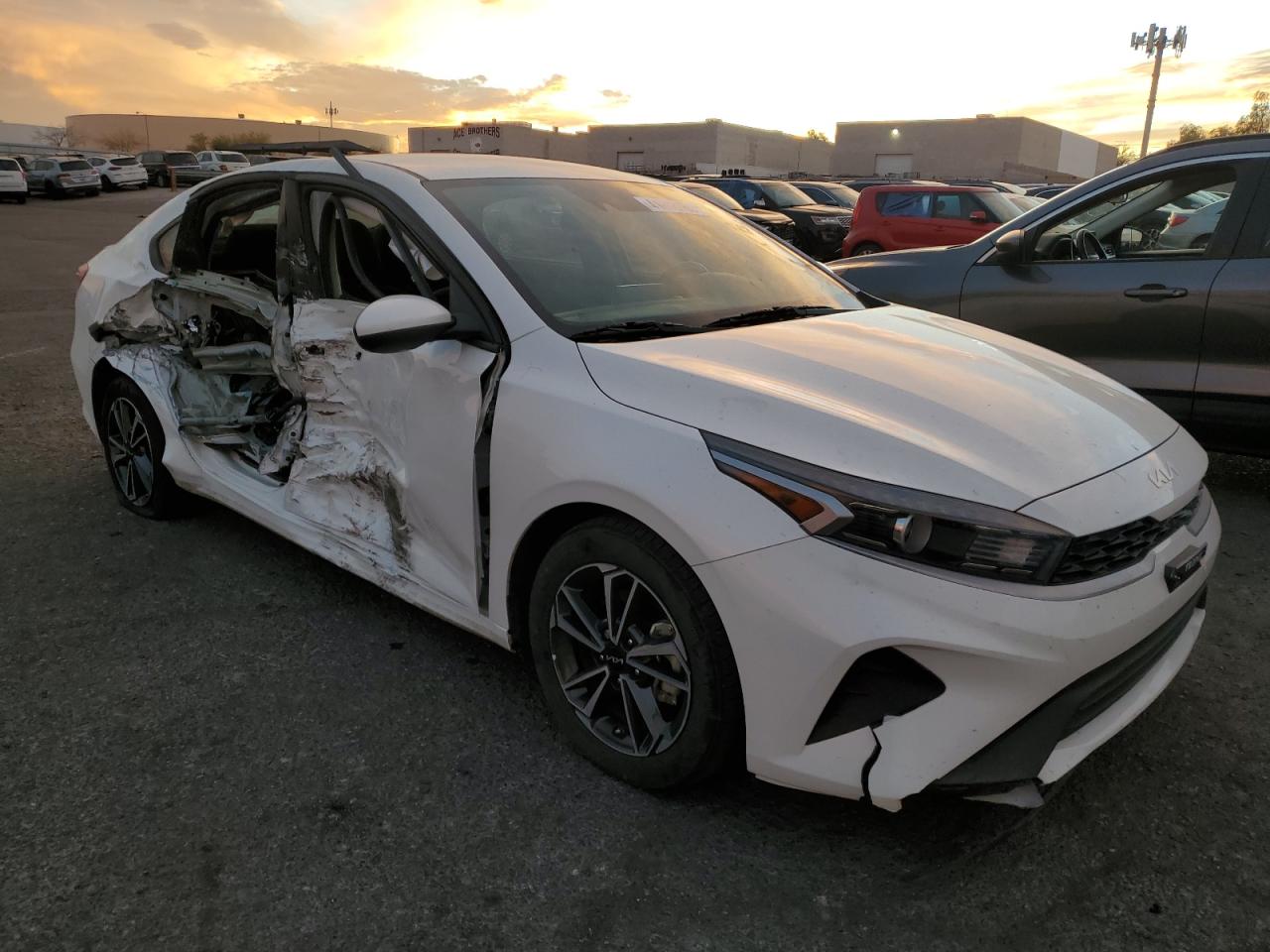 2023 KIA FORTE LX VIN:JF2SJABC4JH404202