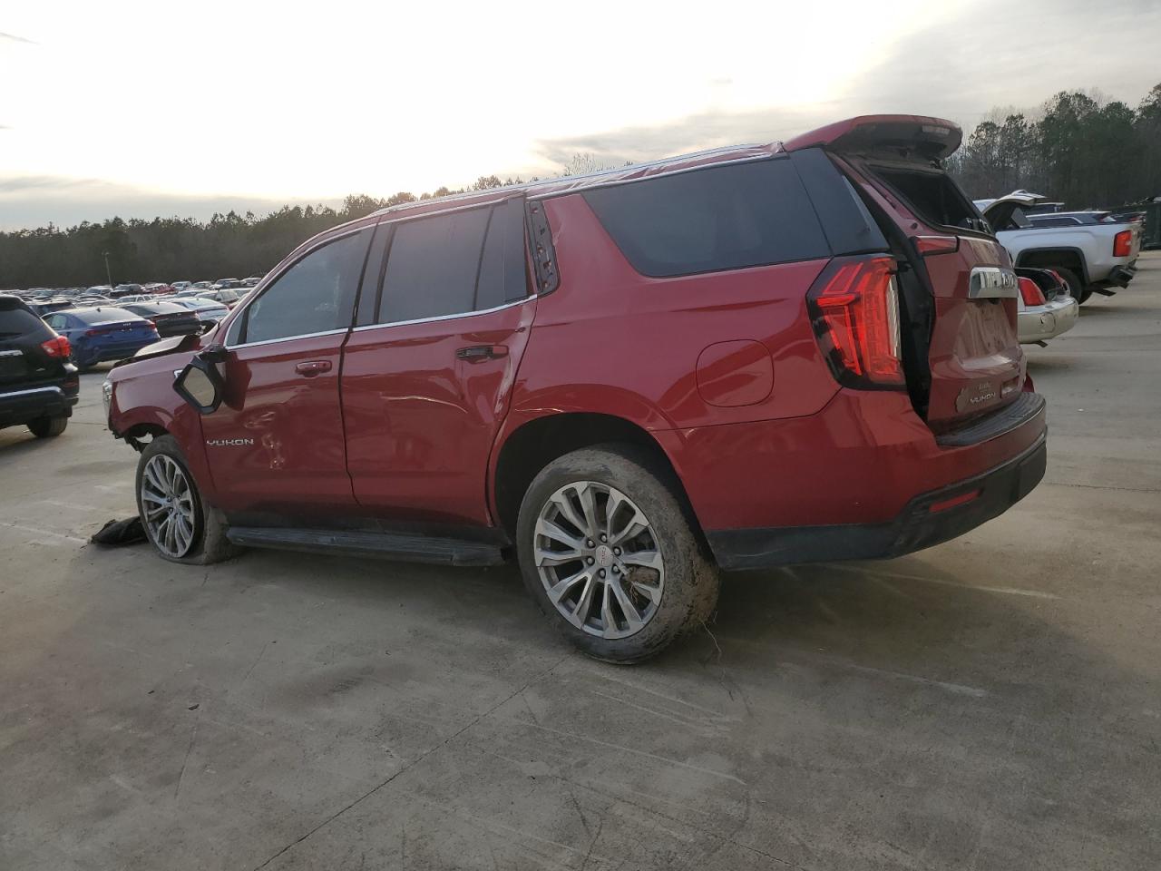 2022 GMC YUKON SLE VIN:1GKS2AKD5NR125219