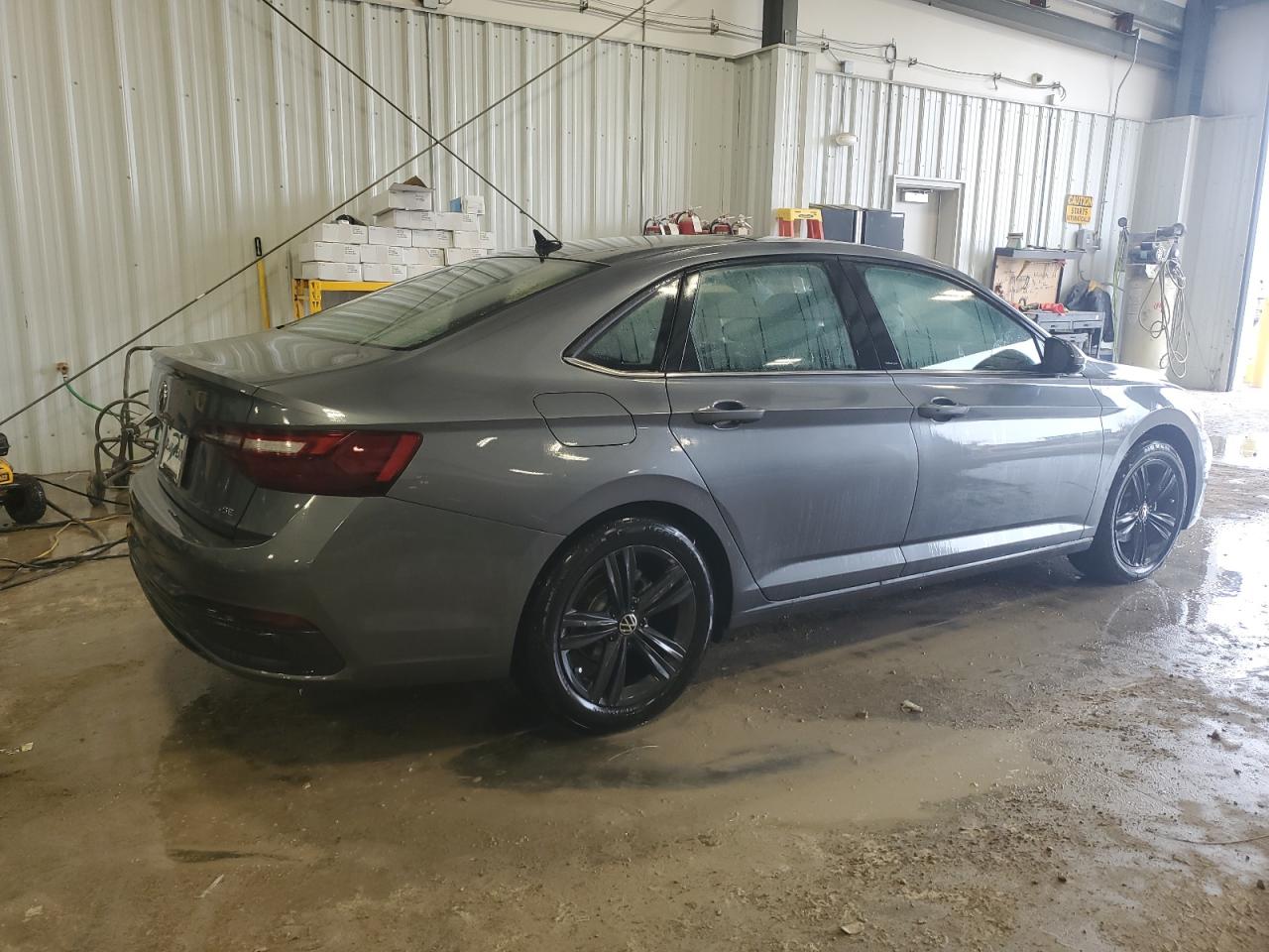 2024 VOLKSWAGEN JETTA SE VIN:3VW7M7BU8RM066573