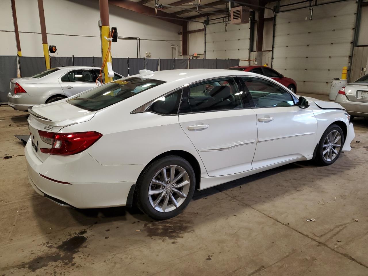 2022 HONDA ACCORD LX VIN:1HGCV1F1XNA033353