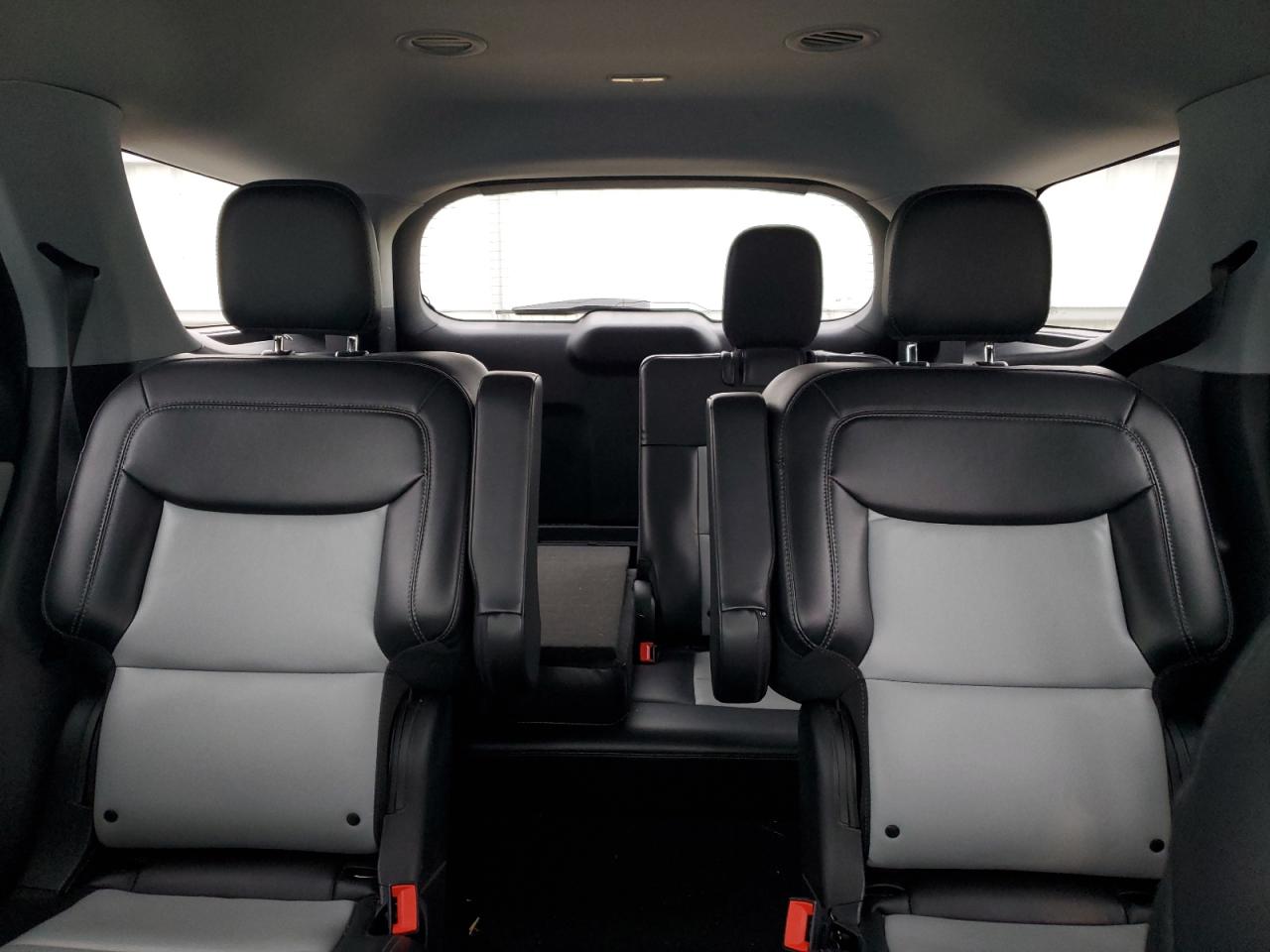 2022 FORD EXPLORER XLT VIN:1FMSK8DH5NGA44572