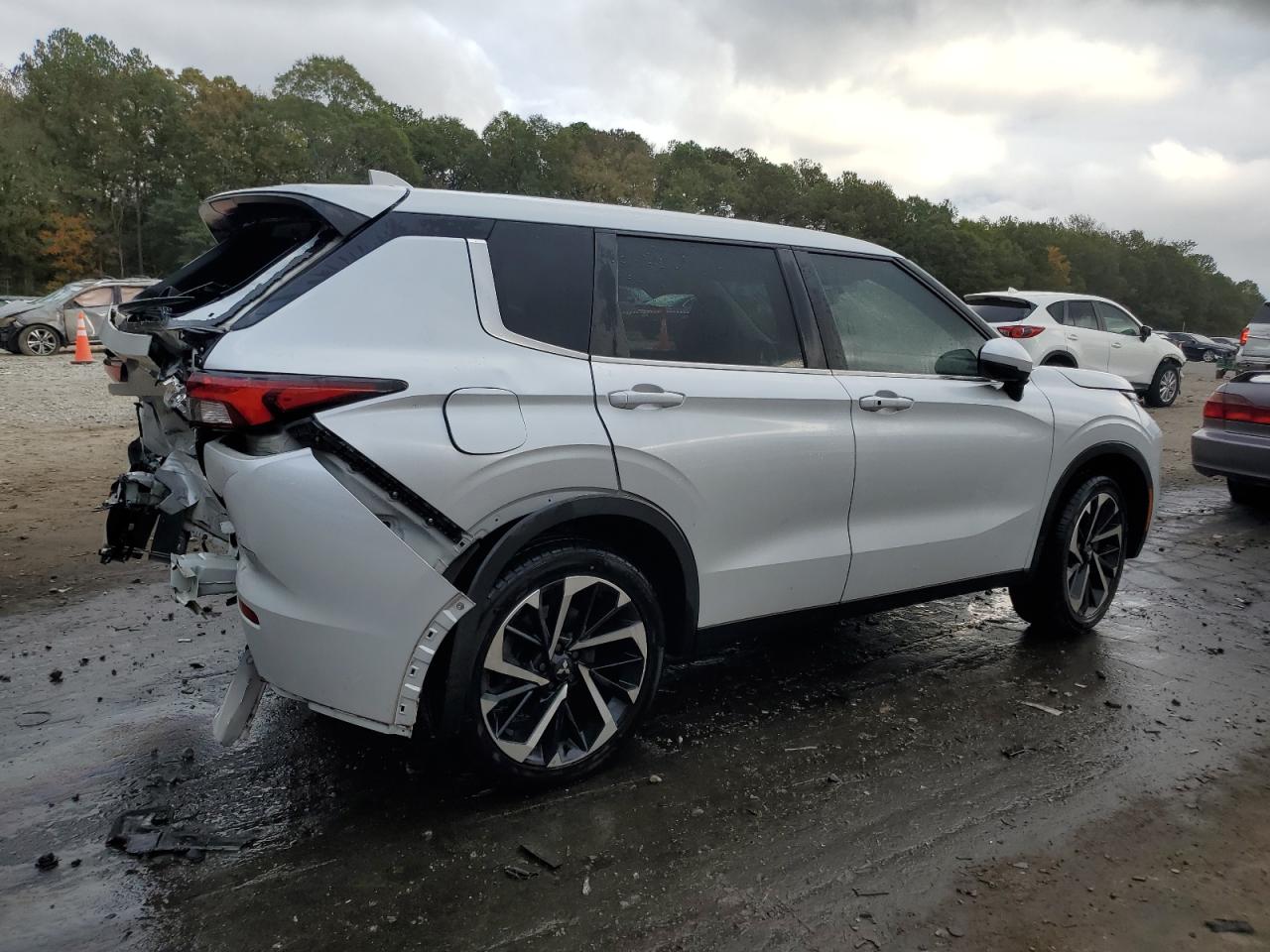 2022 MITSUBISHI OUTLANDER SE VIN:JA4J3UA8XNZ025024