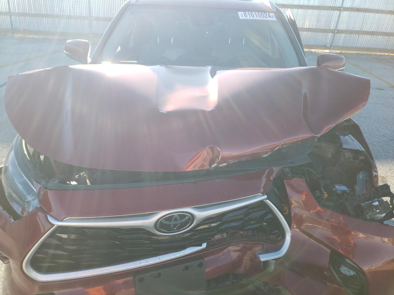 2022 TOYOTA HIGHLANDER XLE VIN:5TDGZRBH4NS183905