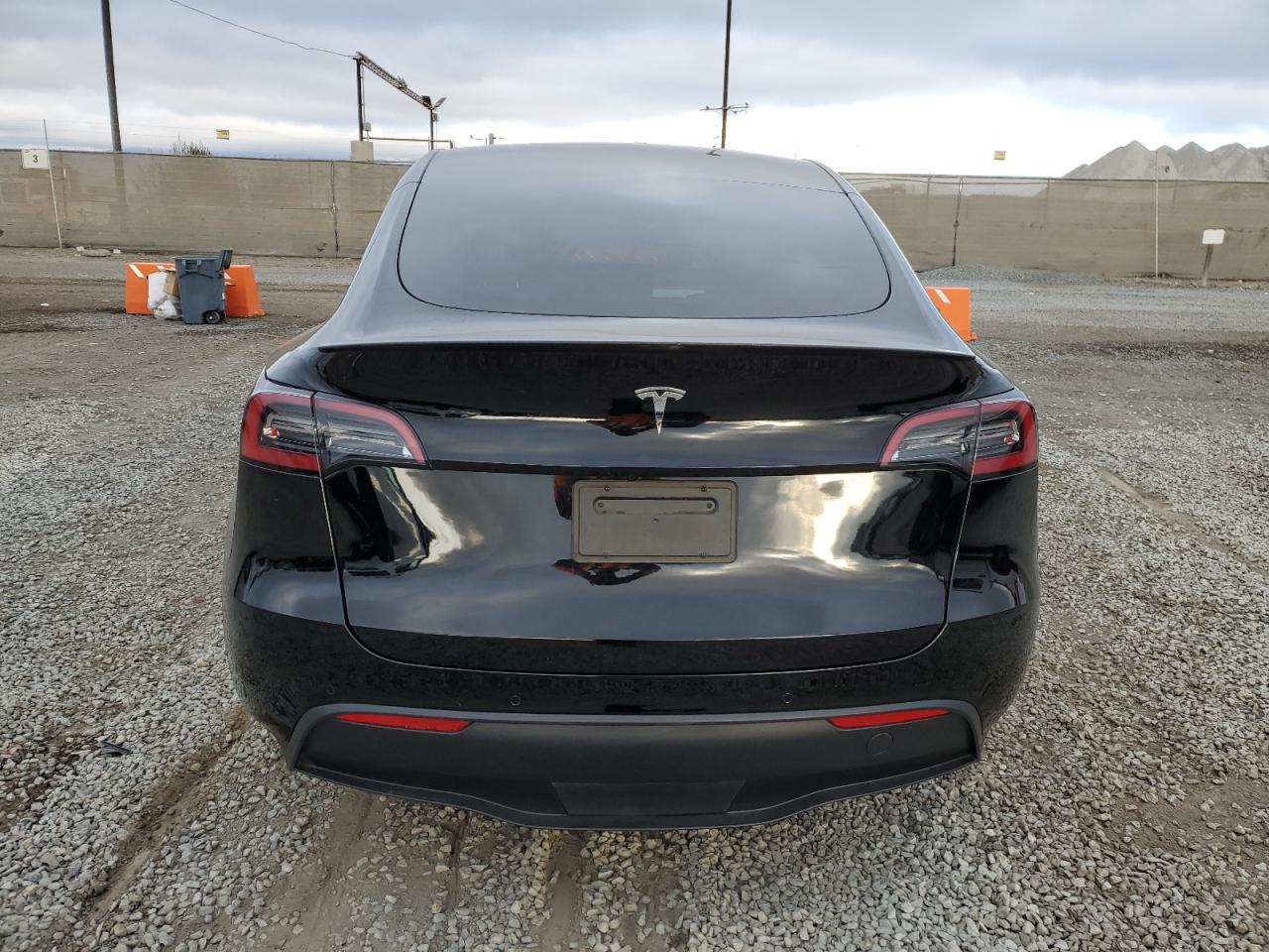 2022 TESLA MODEL Y  VIN:7SAYGDEF3NF563994