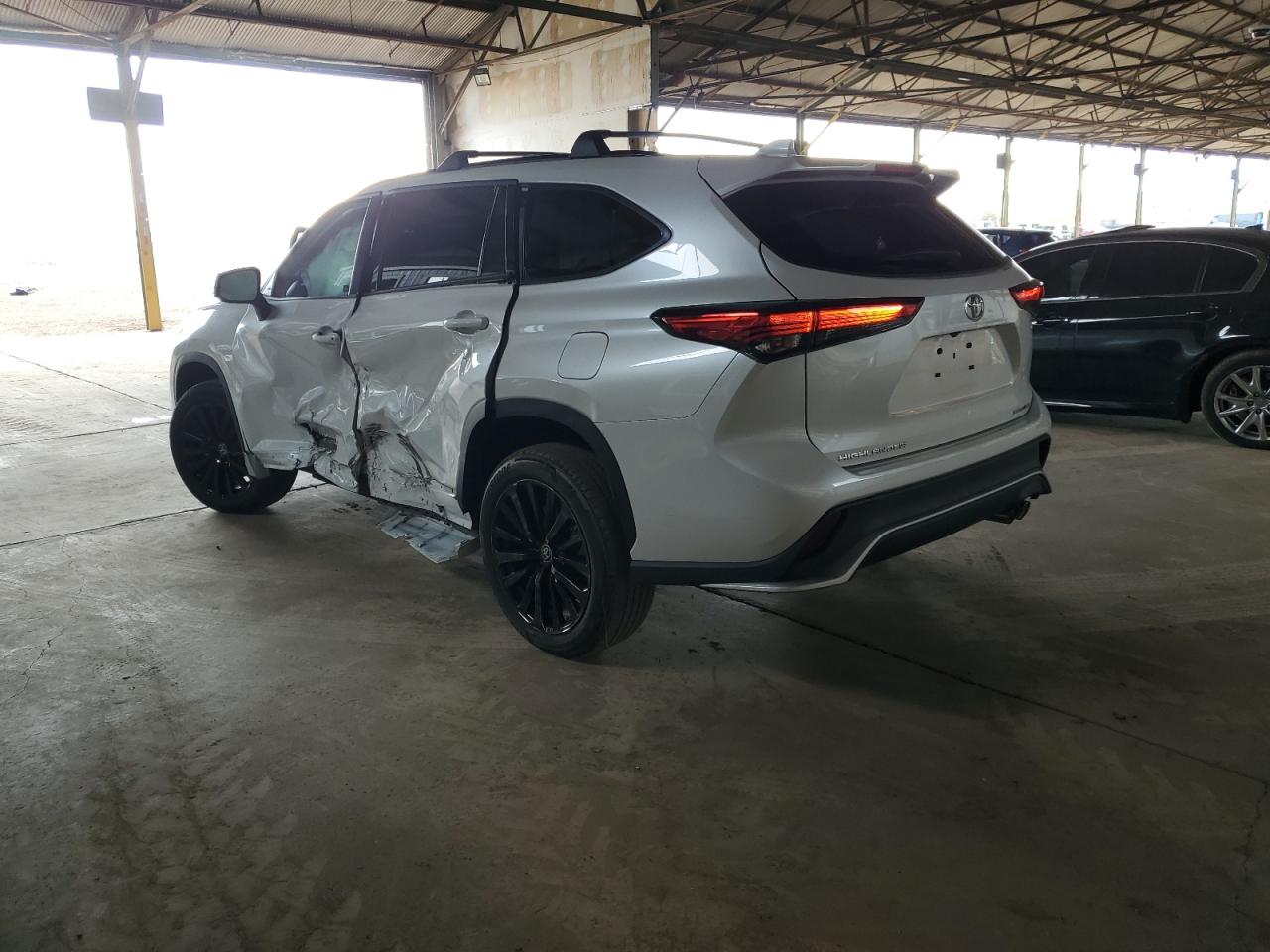 2023 TOYOTA HIGHLANDER L VIN:5TDKDRBH1PS009088