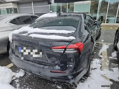 2016 Maserati Ghibli VIN: