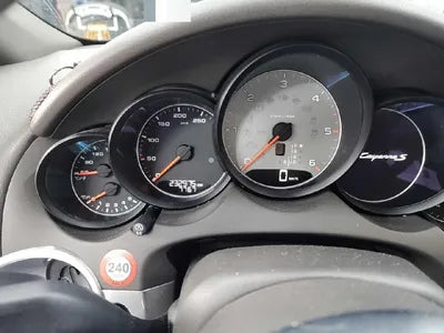 2015 Porsche Cayenne VIN: