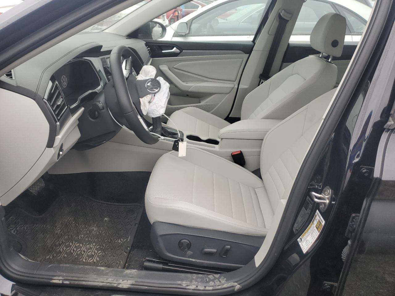 2024 VOLKSWAGEN JETTA SE VIN:3VW7M7BU8RM090999