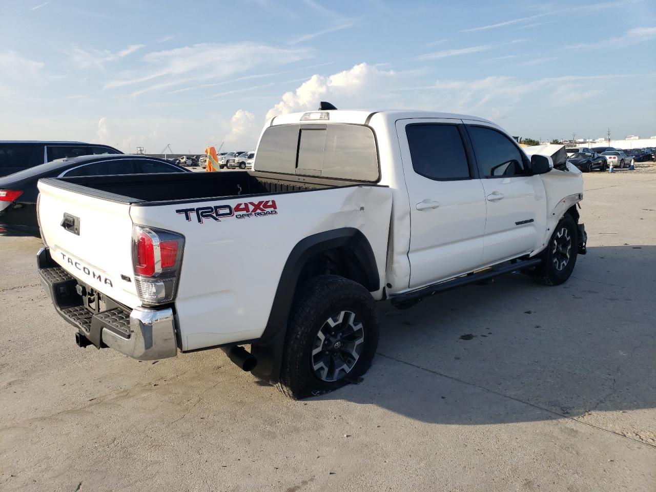 2022 TOYOTA TACOMA DOUBLE CAB VIN:3TMCZ5AN1NM492617