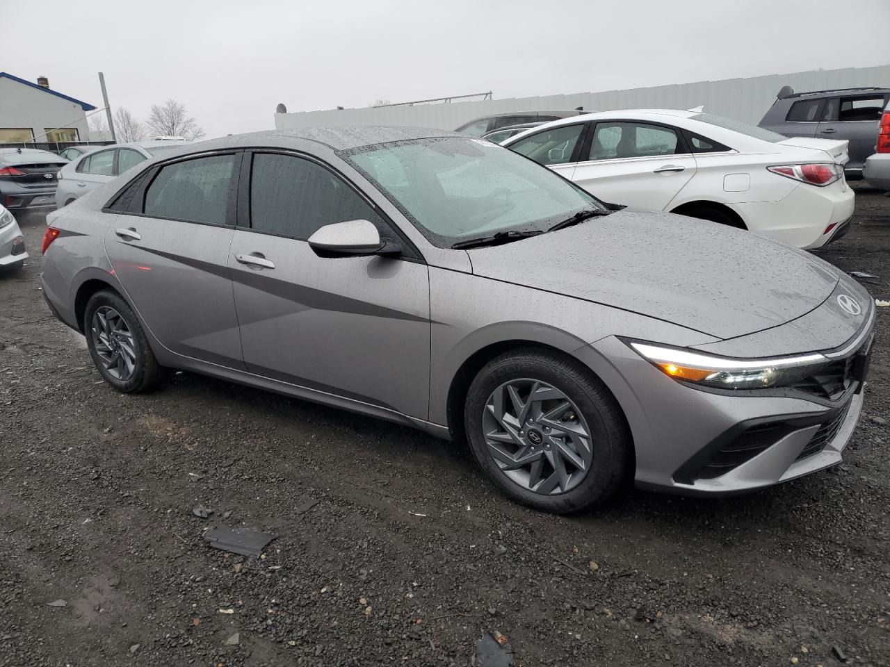 2024 HYUNDAI ELANTRA BLUE VIN:KMHLM4DJ2RU118192