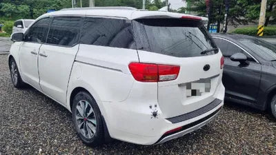 2015 Kia Carnival VIN: