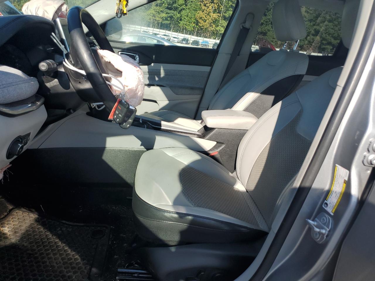 2022 JEEP COMPASS LATITUDE VIN:3C4NJDBB8NT221879