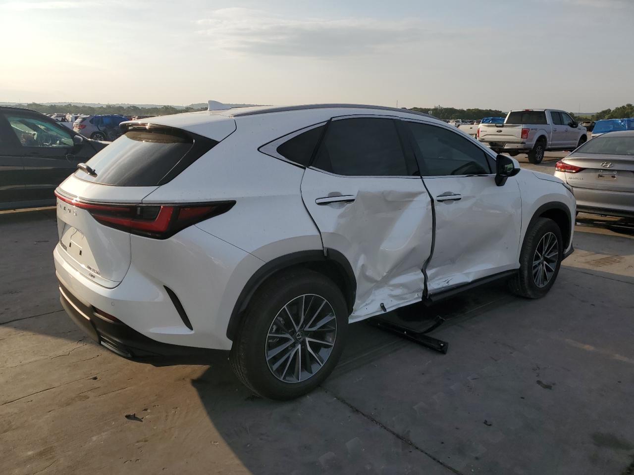 2024 LEXUS NX 350H BASE VIN:JTJGKCEZ4R2035155