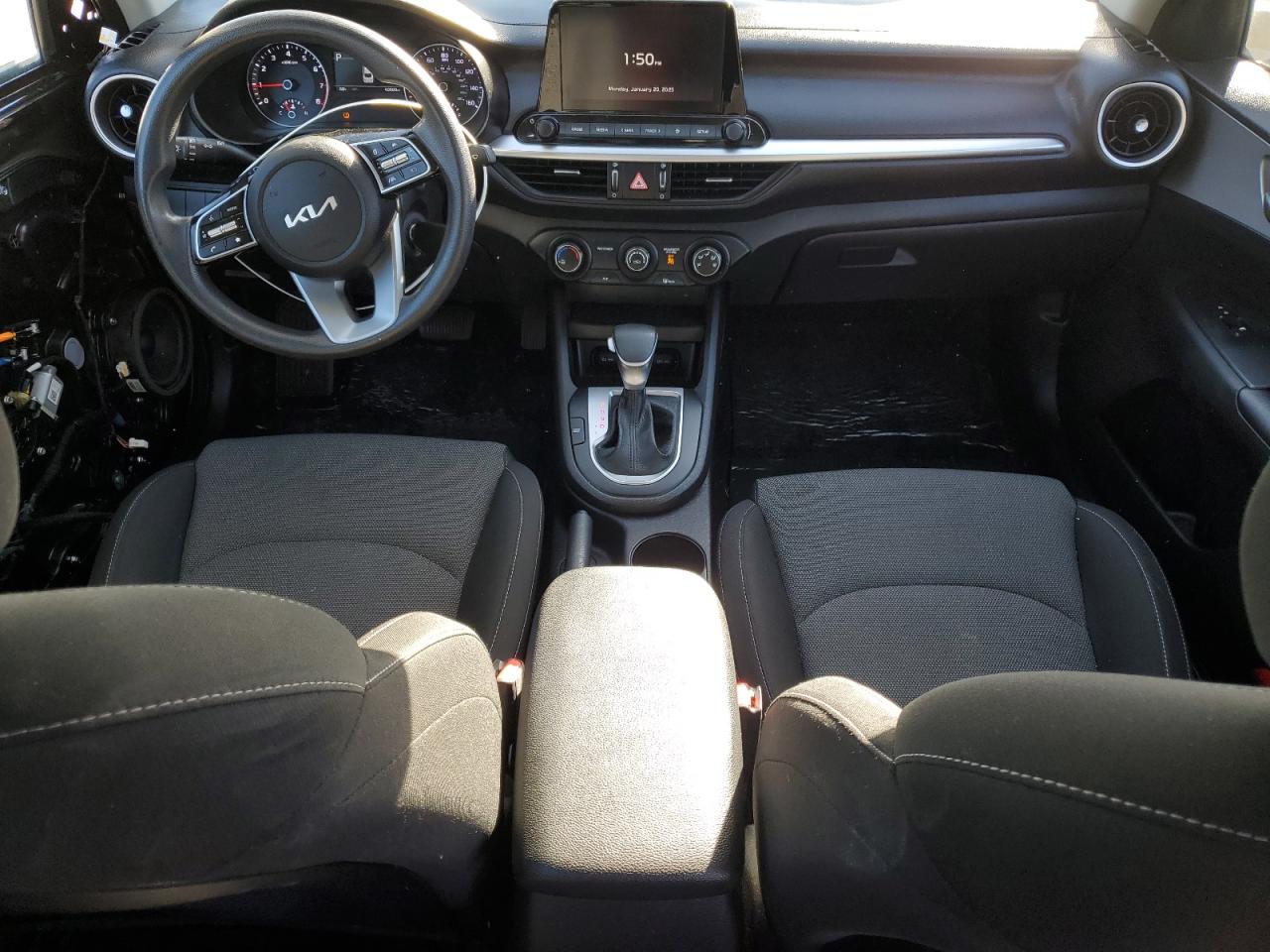 2022 KIA FORTE FE VIN:3KPF24AD7NE435464