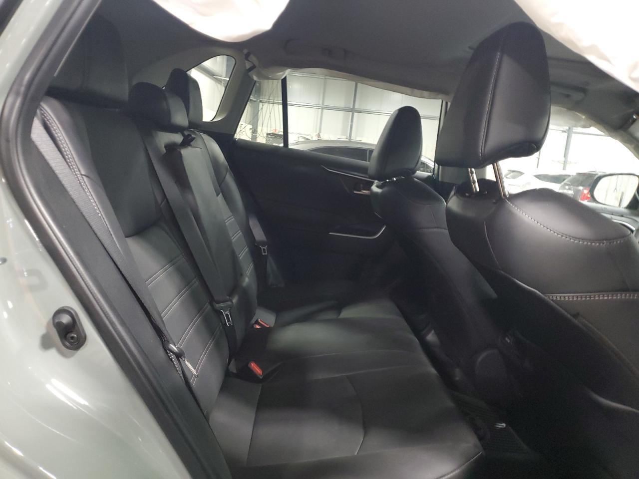 2023 TOYOTA RAV4 XLE PREMIUM VIN:2T3A1RFVXPW406348