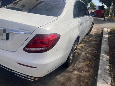 2019 Mercedes-Benz E 300 VIN: