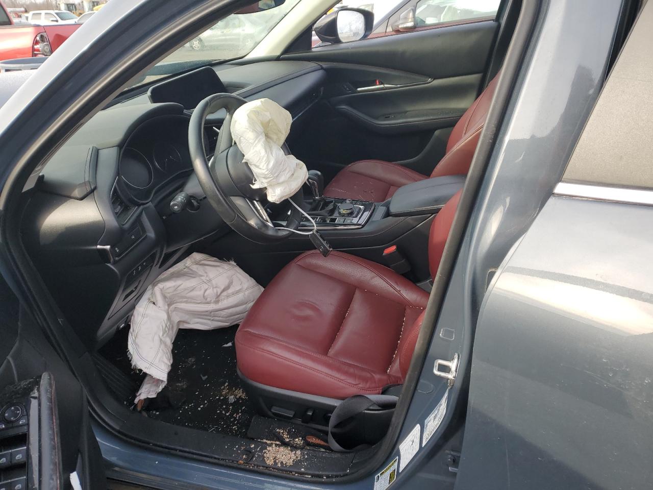 2023 MAZDA CX-30 PREFERRED VIN:3MVDMBCM8PM530335