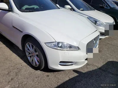 2014 Jaguar XJ VIN: