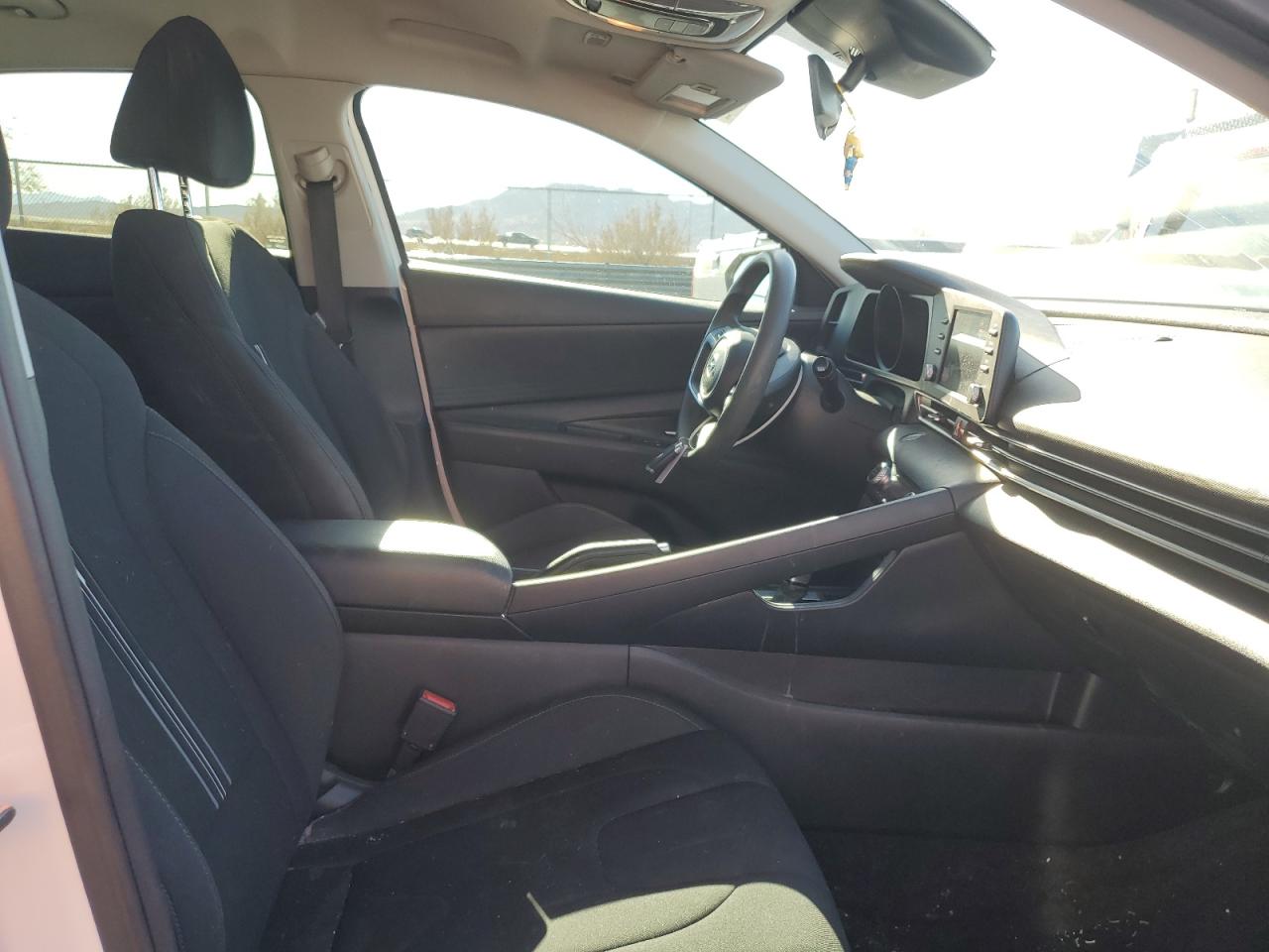 2022 HYUNDAI ELANTRA SEL VIN:5NPLM4AG5NH082743