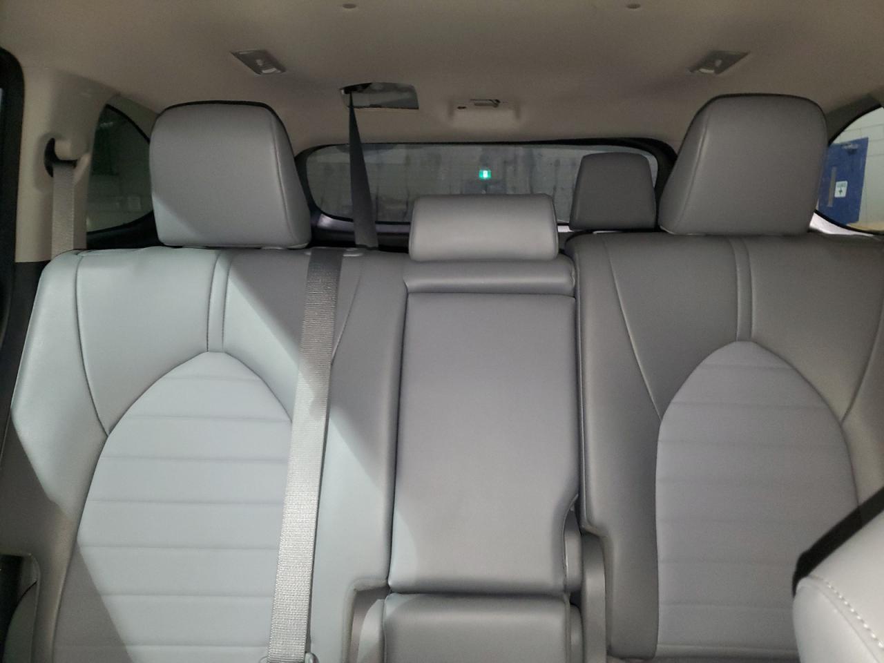 2022 TOYOTA HIGHLANDER XLE VIN:5TDGZRBH3NS565018