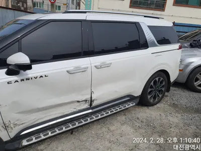 2021 Kia Carnival KNANE81BBMS103210 VIN:KNANE81BBMS103210