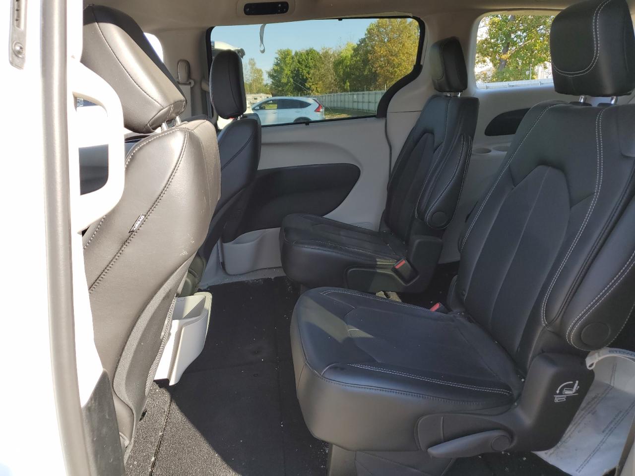 2024 CHRYSLER PACIFICA TOURING L VIN:2C4RC1BG3RR111319