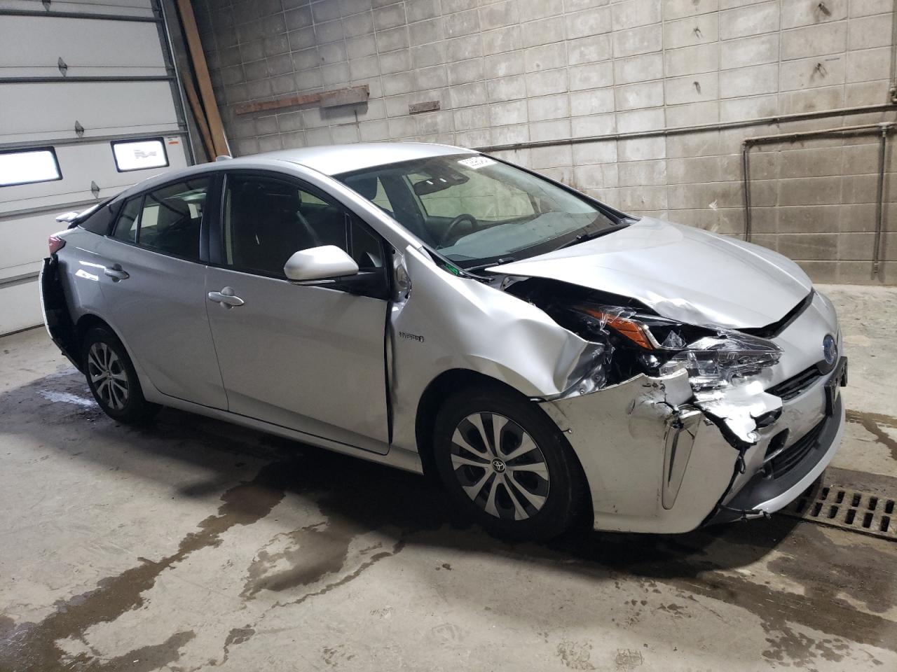 2022 TOYOTA PRIUS LE VIN:JTDL9MFUXN3039334