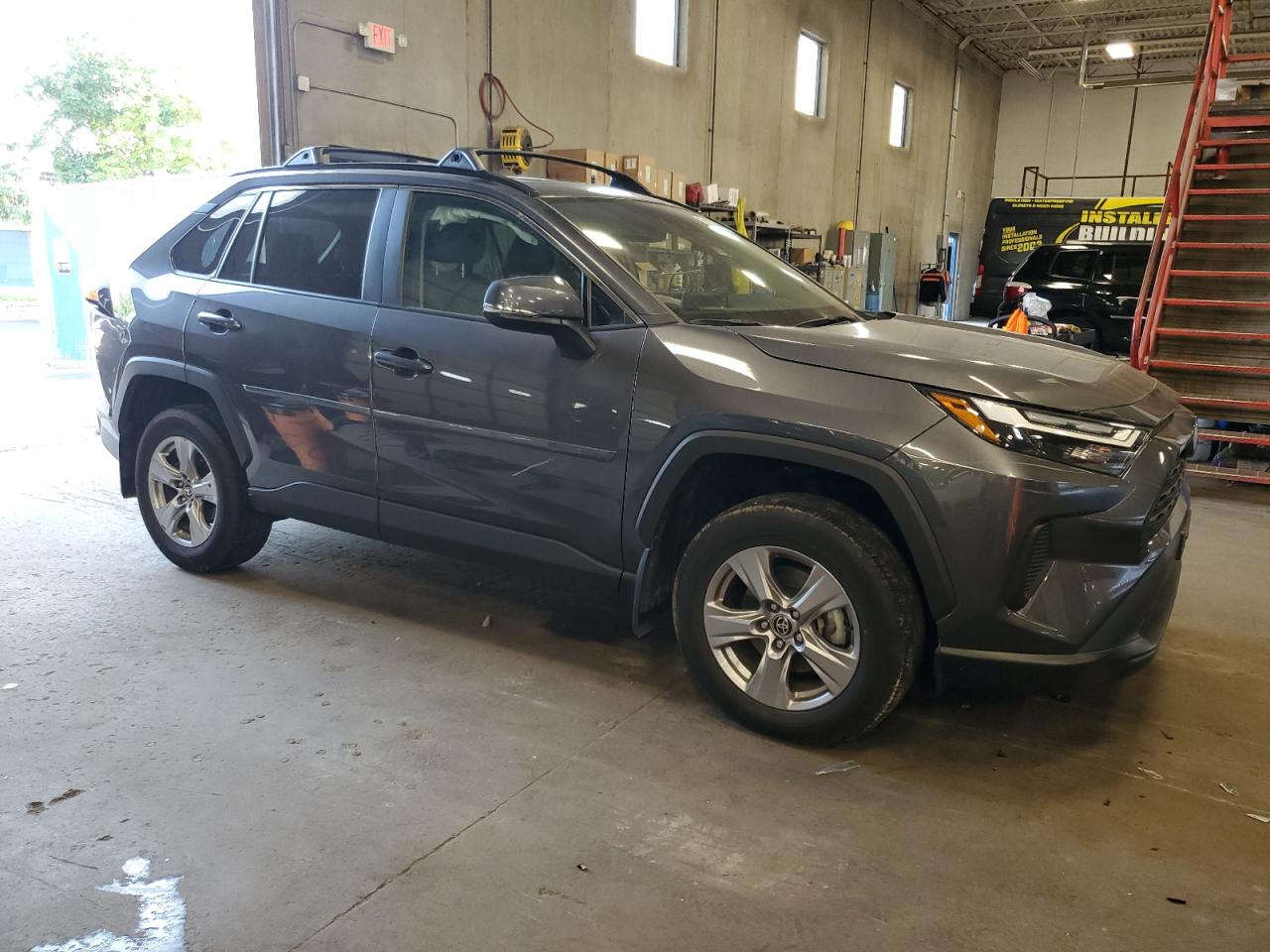 2023 TOYOTA RAV4 XLE VIN:2T3P1RFV3PC332105