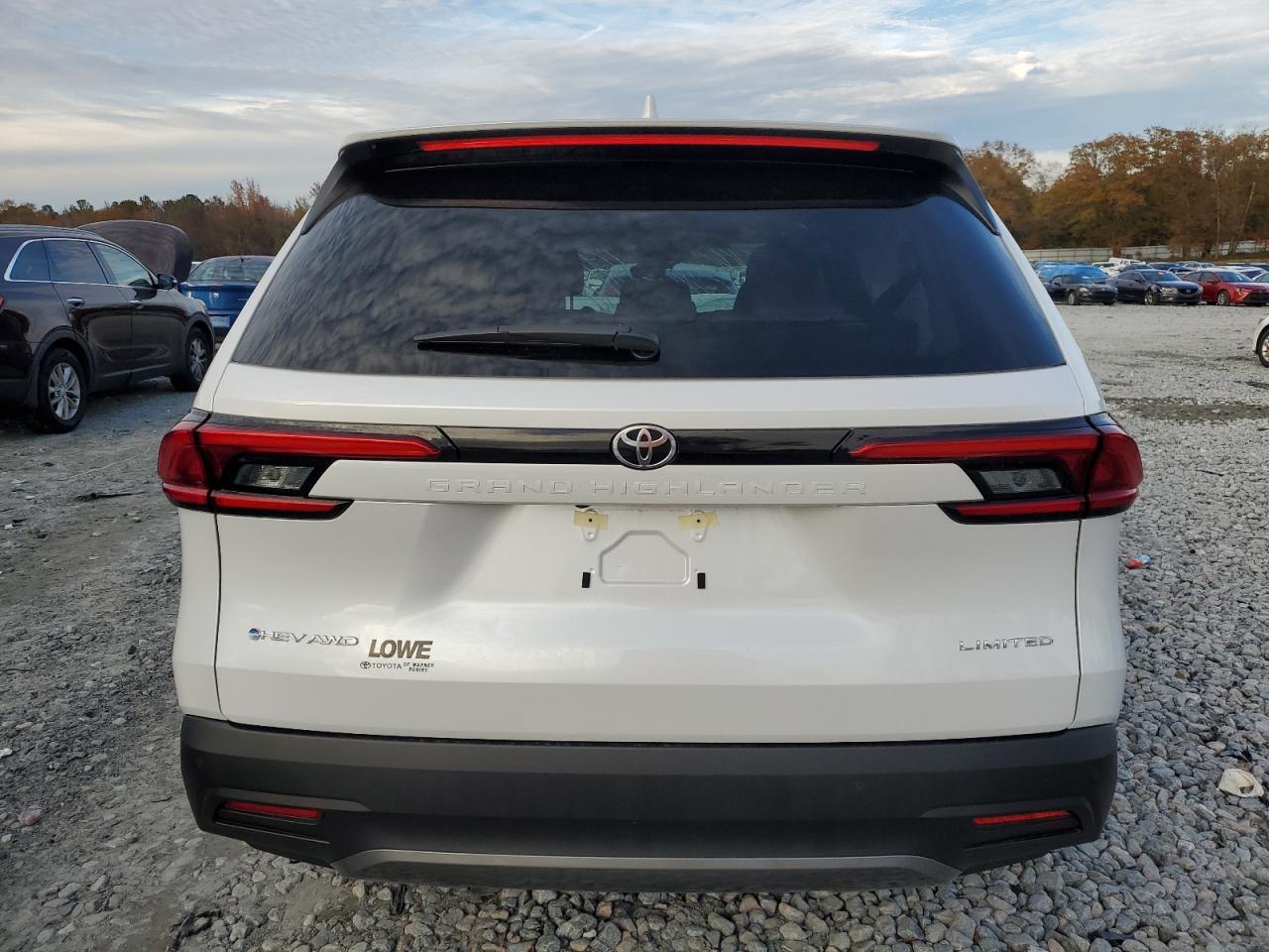 2024 TOYOTA GRAND HIGHLANDER XLE VIN:5TDACAB55RS018188