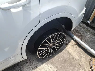 2015 Porsche Cayenne VIN: