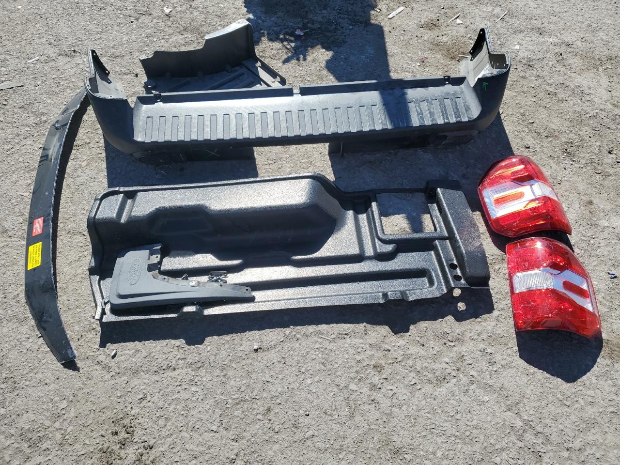 2024 FORD MAVERICK XLT VIN:3FTTW8J9XRRA26643