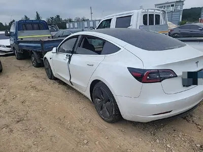 2020 Tesla Model 3 VIN: