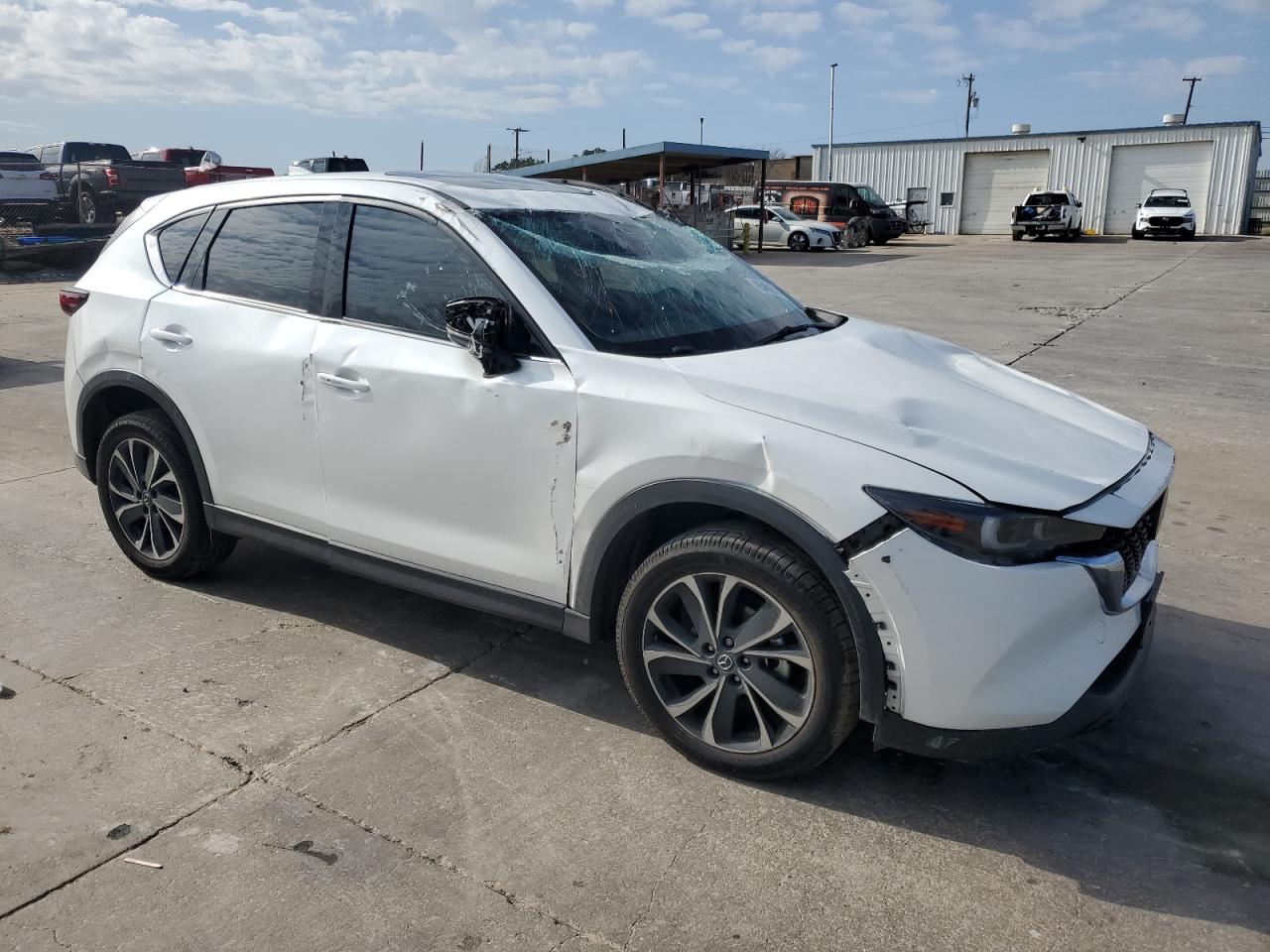 2022 MAZDA CX-5 PREMIUM VIN:JM3KFBDM8N0627768
