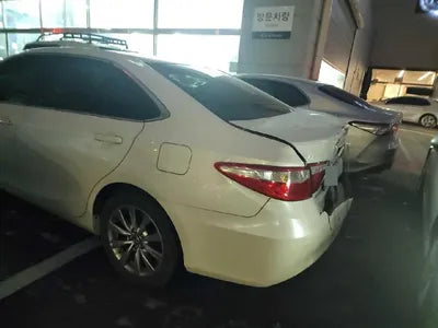 2016 Toyota Camry VIN:
