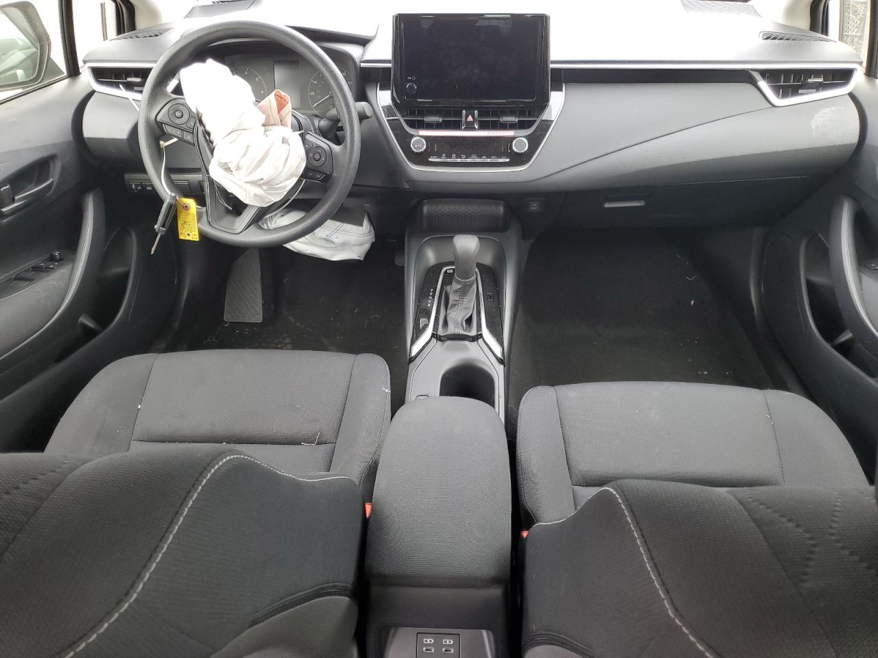 2024 TOYOTA COROLLA LE VIN:JTDBCMFE3RJ034192