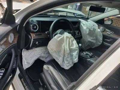 2019 Mercedes-Benz E 300 WDDZF4JB9KA577125 VIN:WDDZF4JB9KA577125