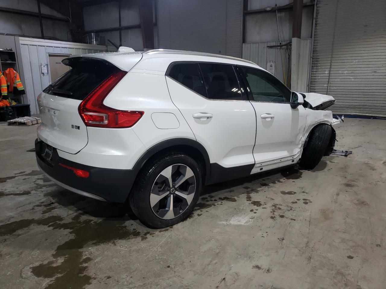 2023 VOLVO XC40 PLUS VIN:YV4L12UN0P2932870