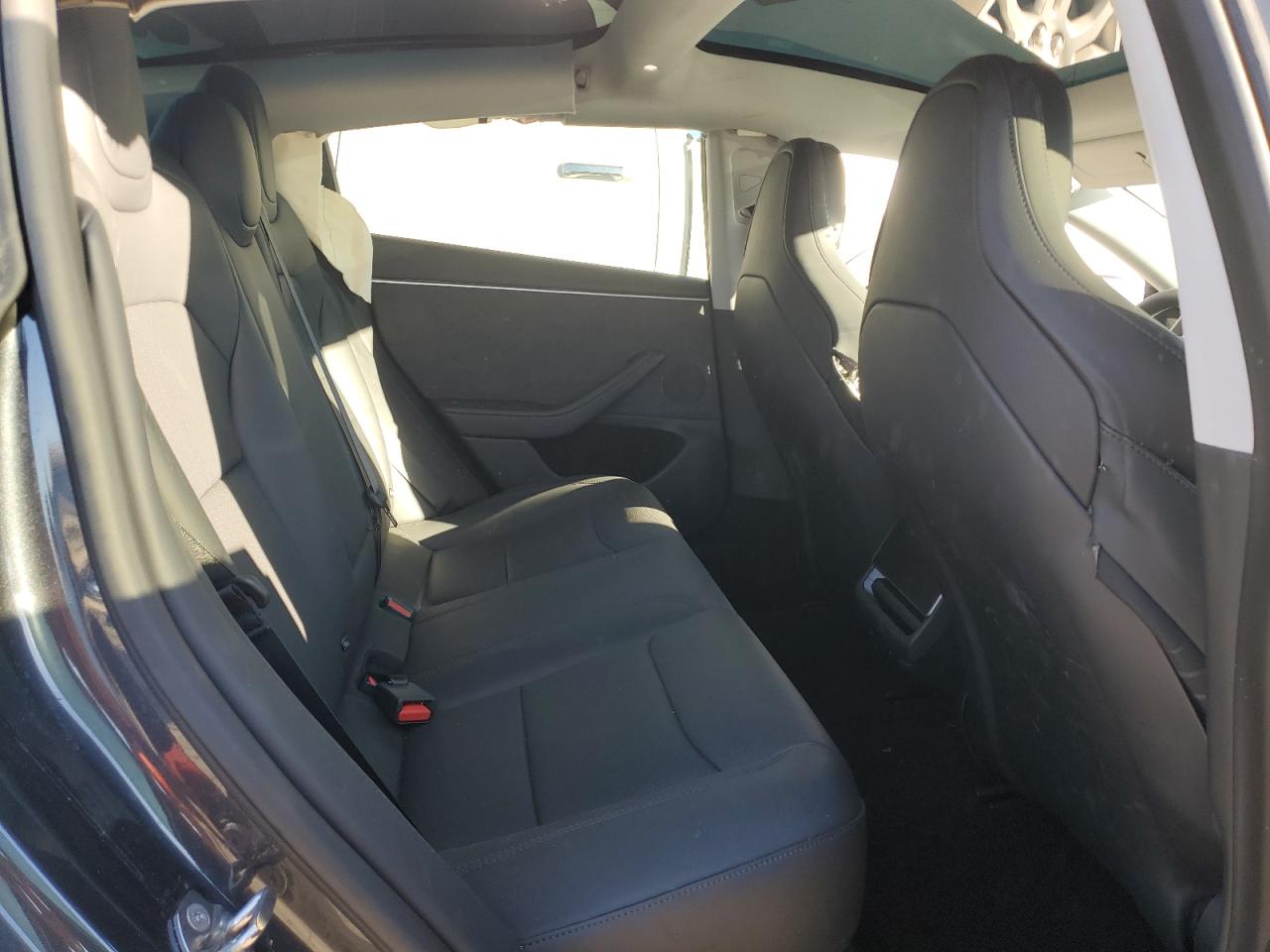 2024 TESLA MODEL 3  VIN:5YJ3E1ET1RF858874