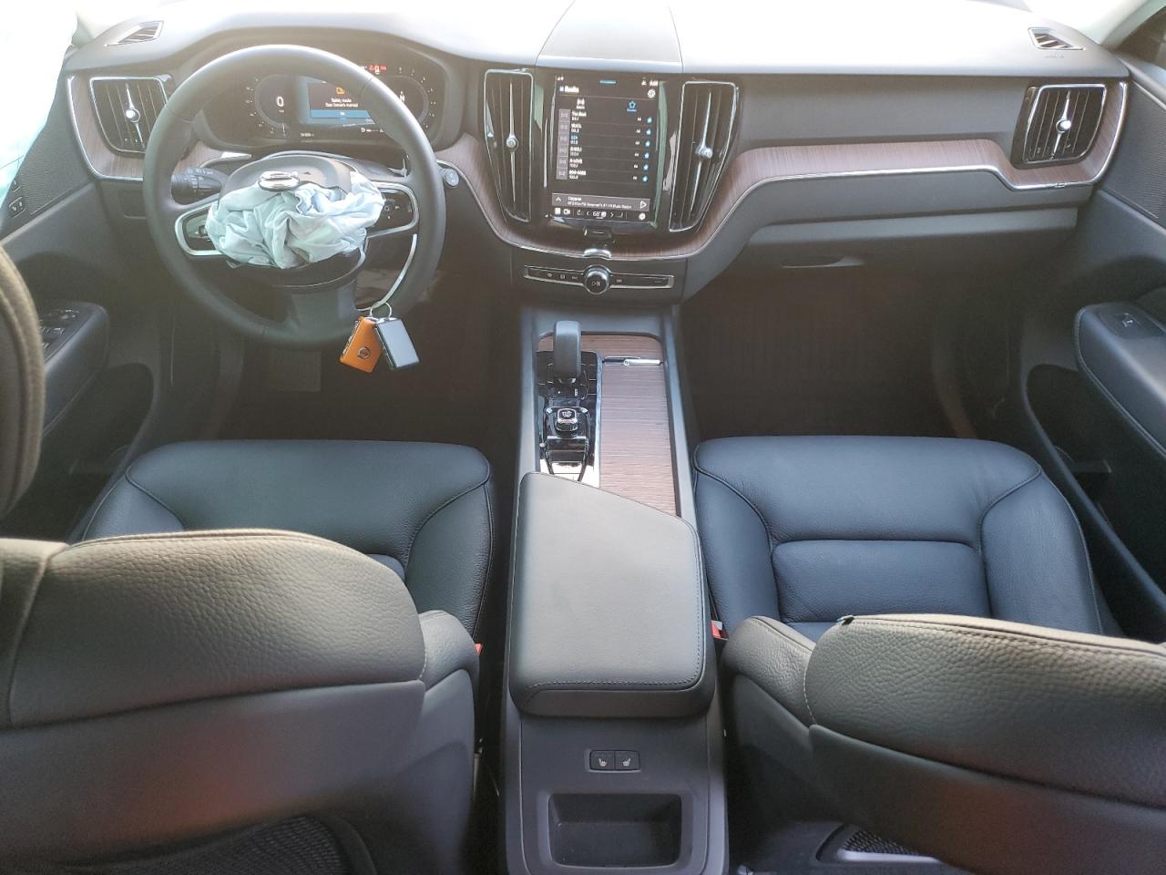 2024 VOLVO XC60 PLUS VIN:YV4L12RL4R1739203