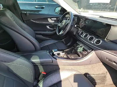 2016 Mercedes-Benz E 220 VIN: