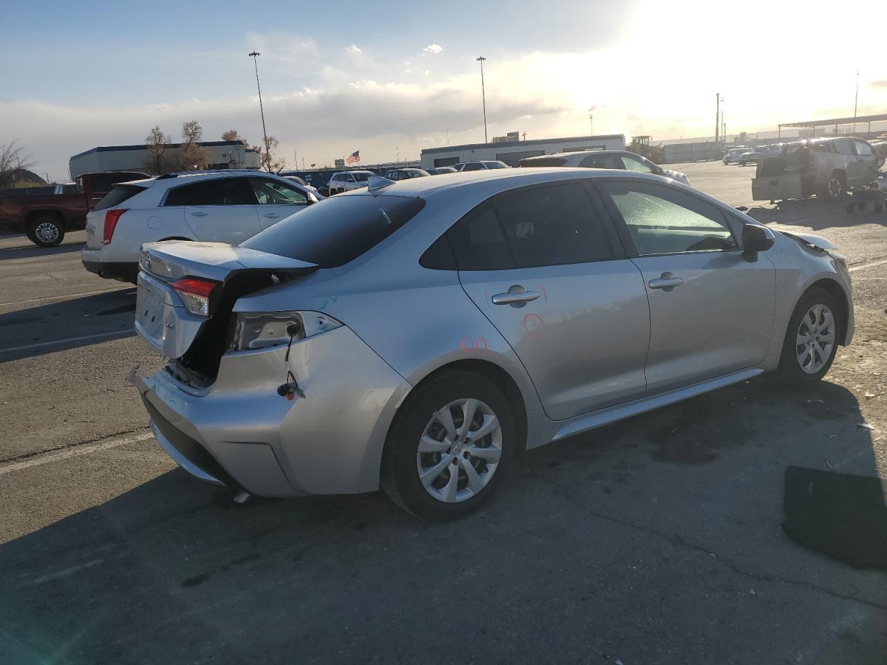 2022 TOYOTA COROLLA LE VIN:JTDEPMAE0N3017941