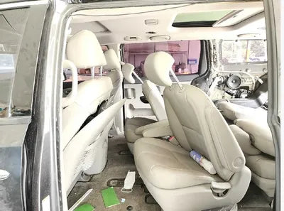 2018 Kia Carnival KNAME81ABJS401912 VIN:KNAME81ABJS401912