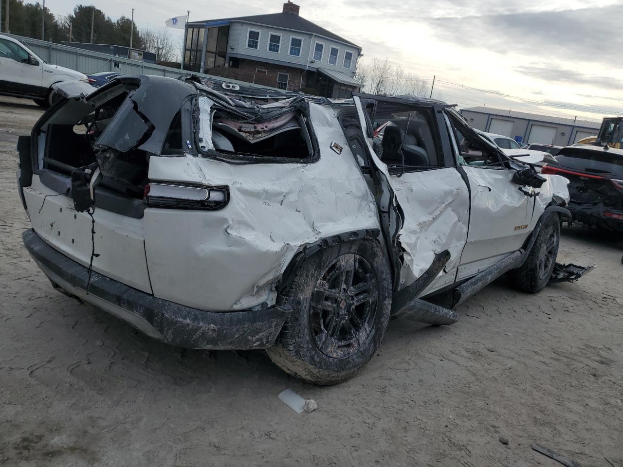 2023 RIVIAN R1S ADVENTURE VIN:7PDSGABA7PN014807