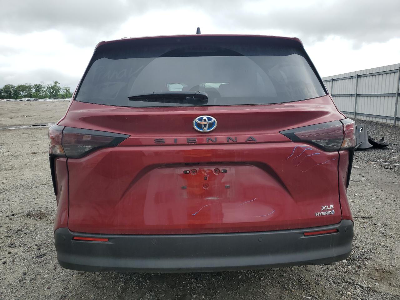 2023 TOYOTA SIENNA XLE VIN:5TDJRKEC6PS160755