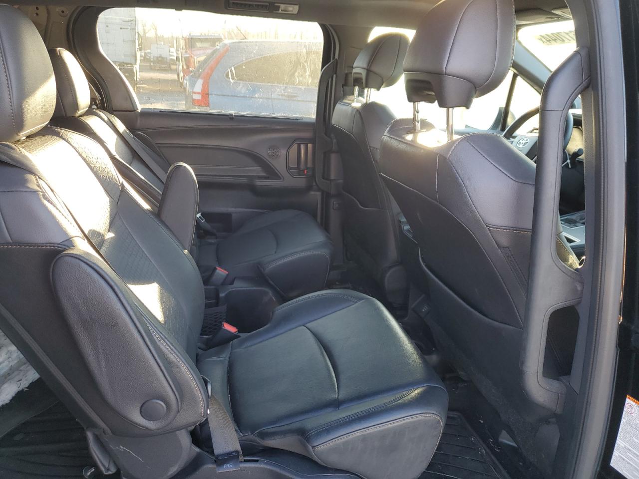 2022 TOYOTA SIENNA XLE VIN:5TDASKFC8NS046045