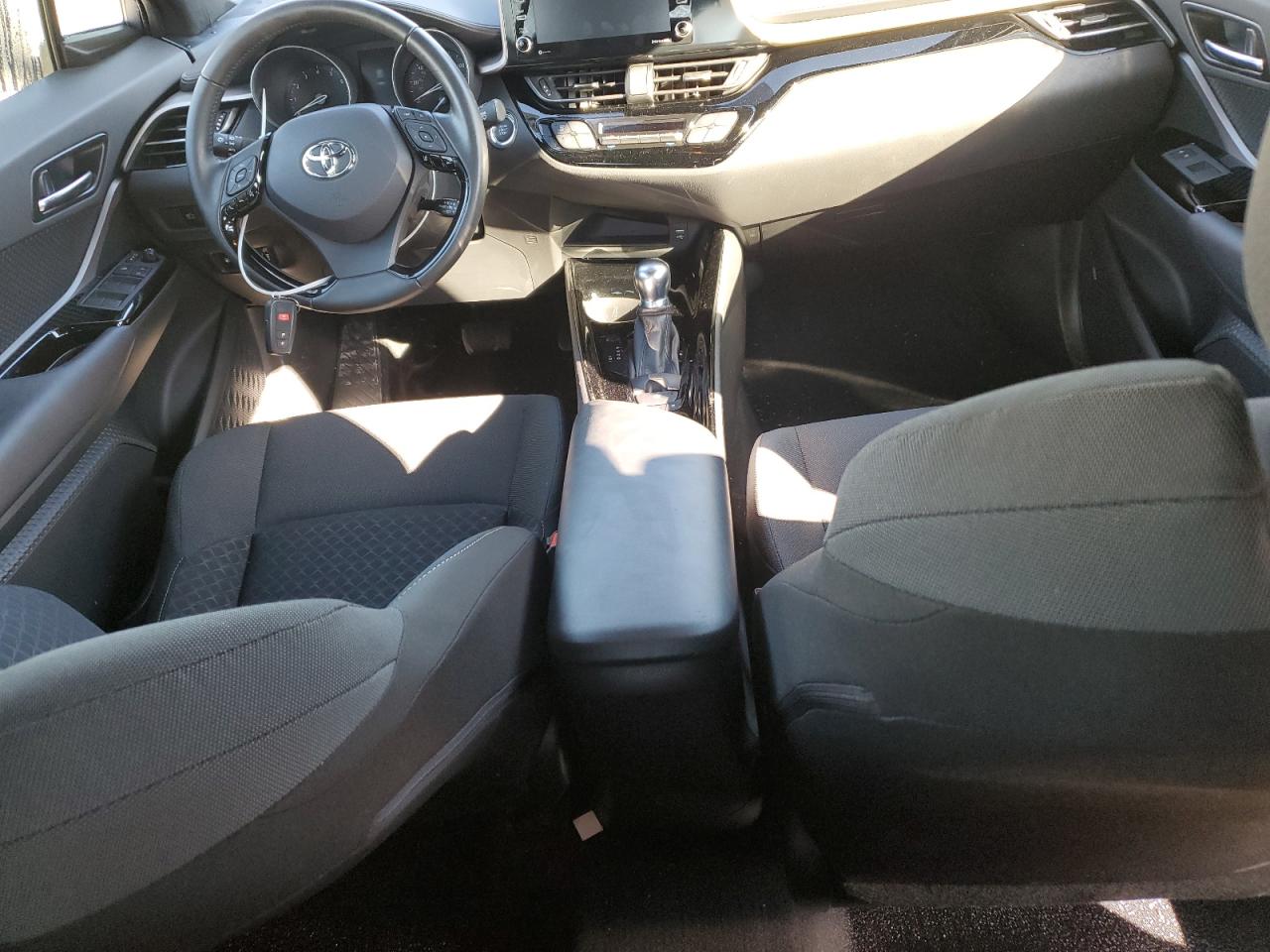 2022 TOYOTA C-HR XLE VIN:JTNKHMBX7N1133239