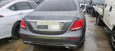 2018 Mercedes-Benz E 300 VIN: