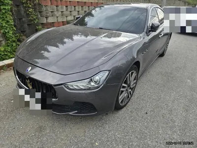 2015 maserati gibli VIN: