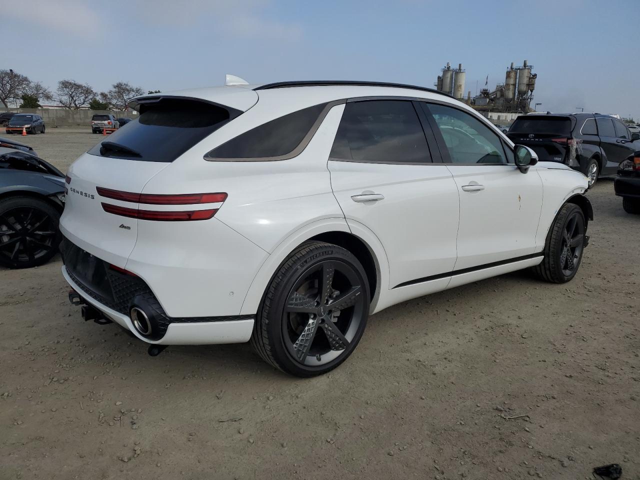 2022 GENESIS GV70 BASE VIN:KMUMADTB9NU057748